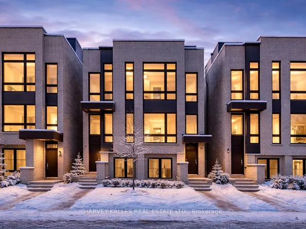 17 Innes Ave, Toronto, ON M6E 0B2