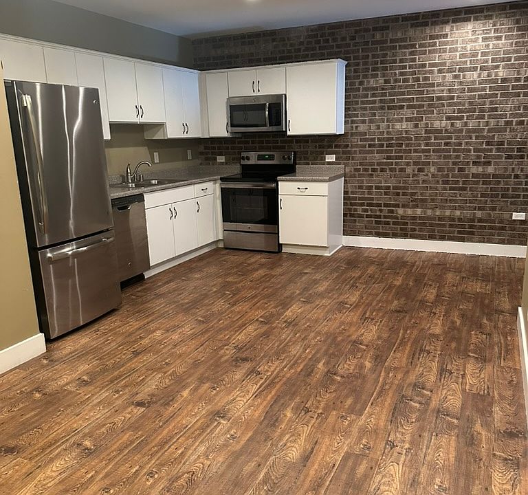 1st image of 112 Plum Aly #112
