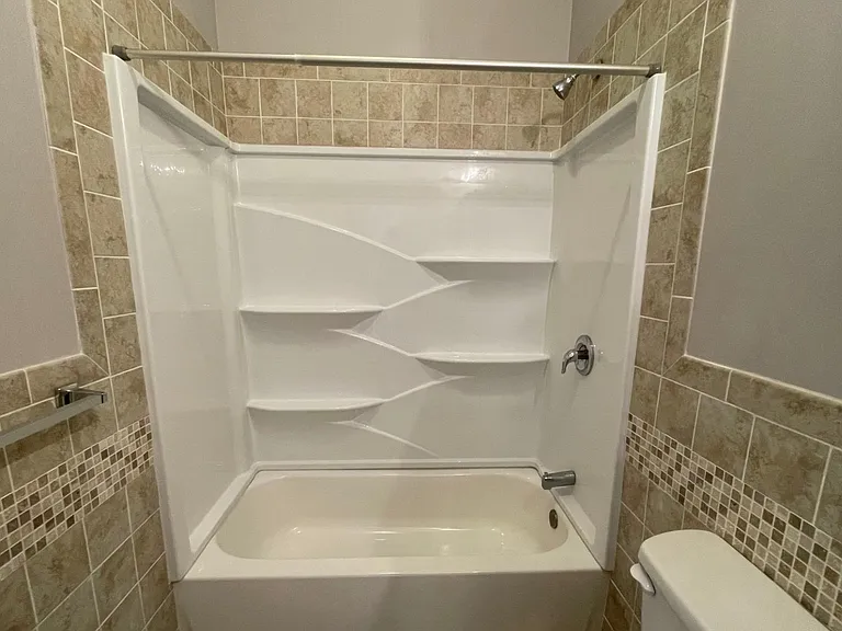 4111 Ludlow St #3R — Photo 5