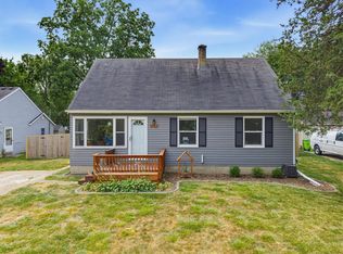 34903 Parkway Dr, Oconomowoc, WI 53066