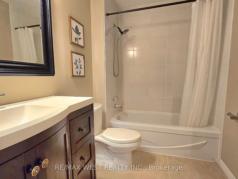 75 Huxley St #705 — Photo 8