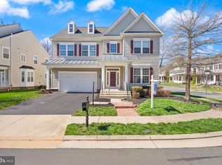 22879 Courtland Park Dr, Ashburn, VA 20148