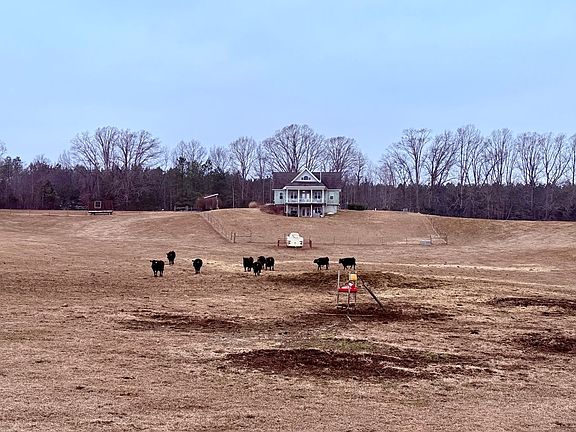 2nd image of 5681 Bradley Farm Rd