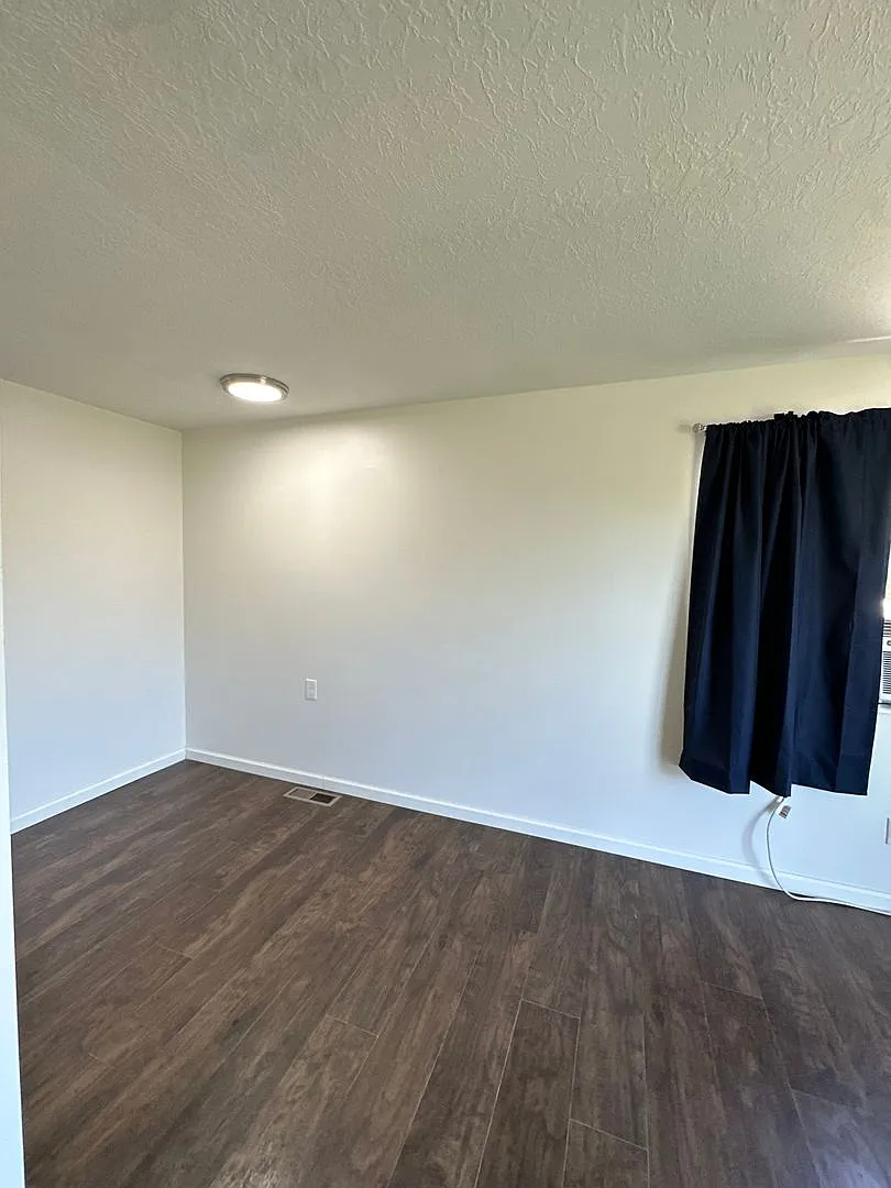 MacKinnon Meadows Apartments — Photo 4
