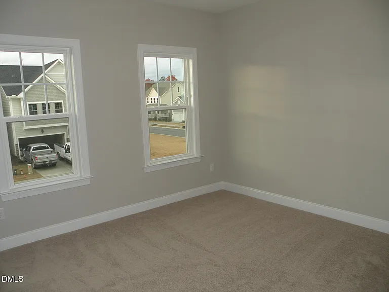 132 Tree Hill Ln — Photo 17