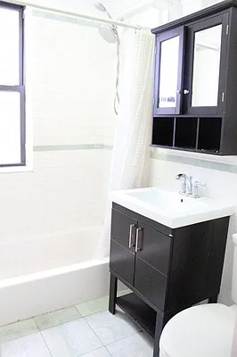 Rented by Bohemia Realty Group | media 18