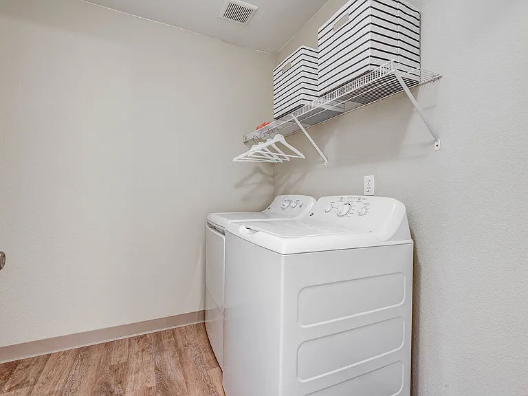 Carrolls Creek Landing Townhomes — Photo 15