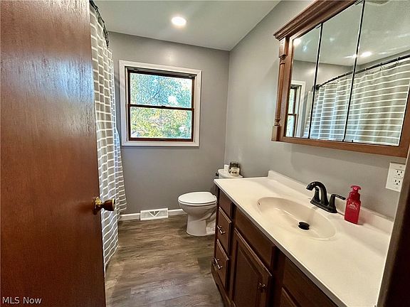 4th image of 2205 Kimball Ct