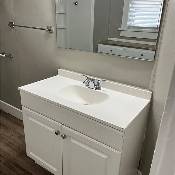 2132 Wayne Ave — Photo 11