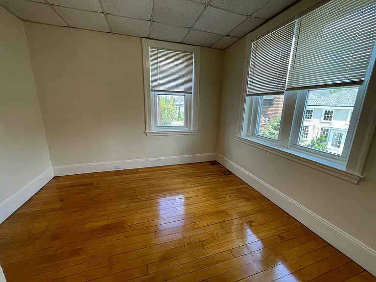 15 Lynde St #17 — Photo 6