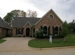 5804 Dry Creek Ln, Arlington, TX 76017