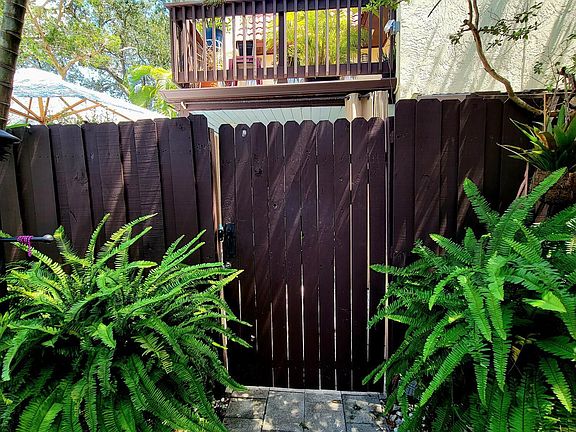 5th image of 8760 Live Oak Ct #8760