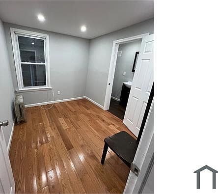 3rd image of 109 Columbus Pl