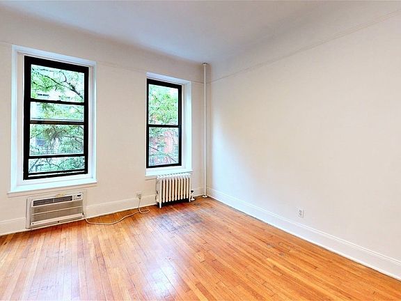 3rd image of 313 E 93rd St #3A1
