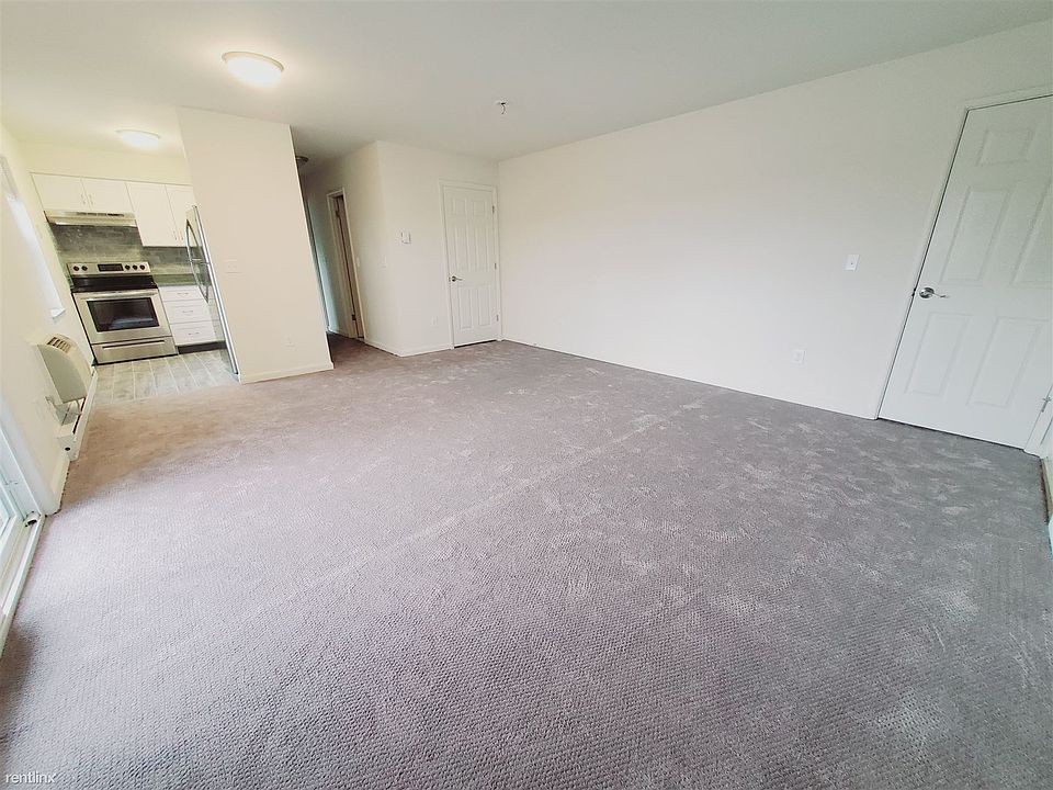 2nd image of 710 Hope St