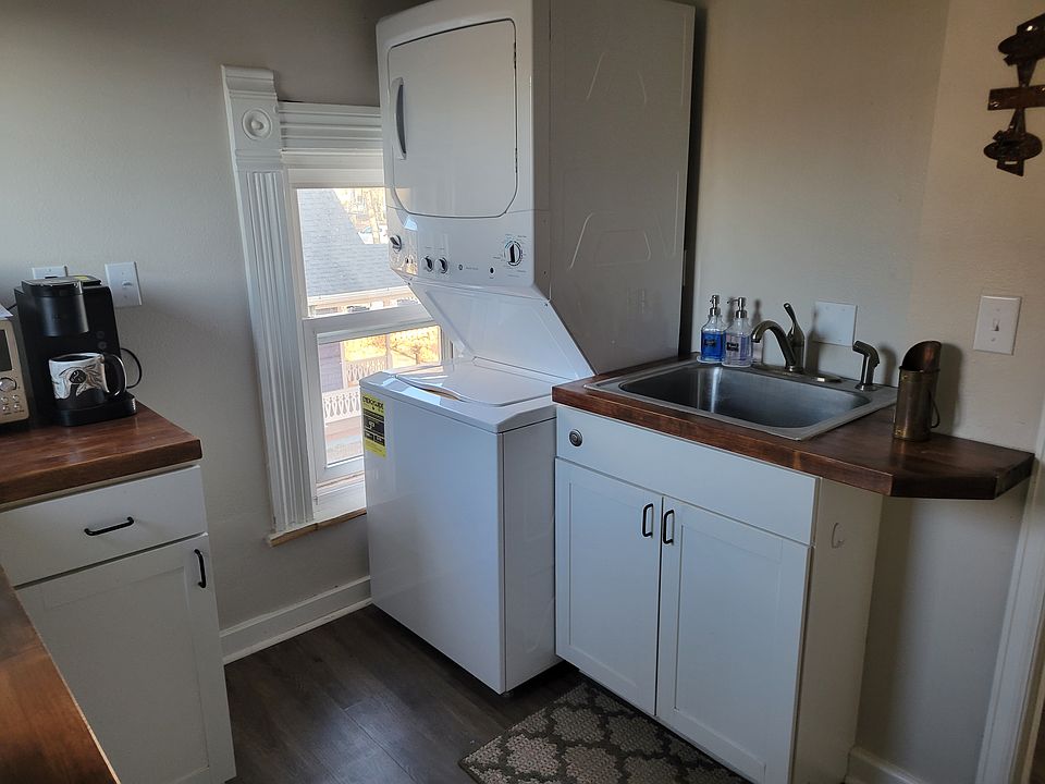 kitchen with washer and dryer