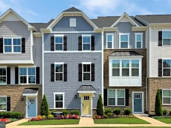4539 Briarhaven Dr, Fredericksburg, VA 22408