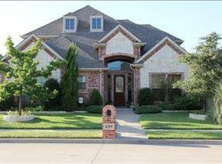 8309 Forest Glenn Dr, North Richland Hills, TX 76182