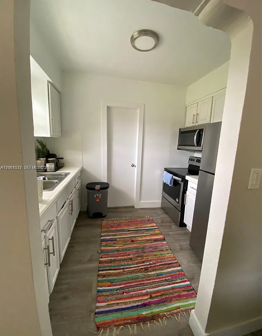 Biscayne Park Estates — Photo 4
