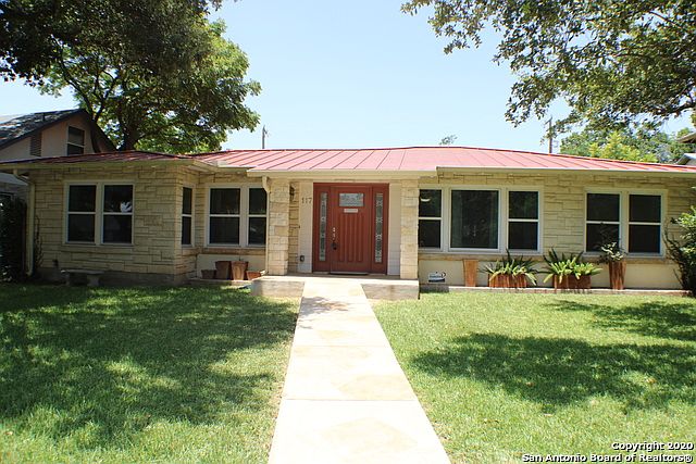 1st image of 117 Thomas Jefferson Dr