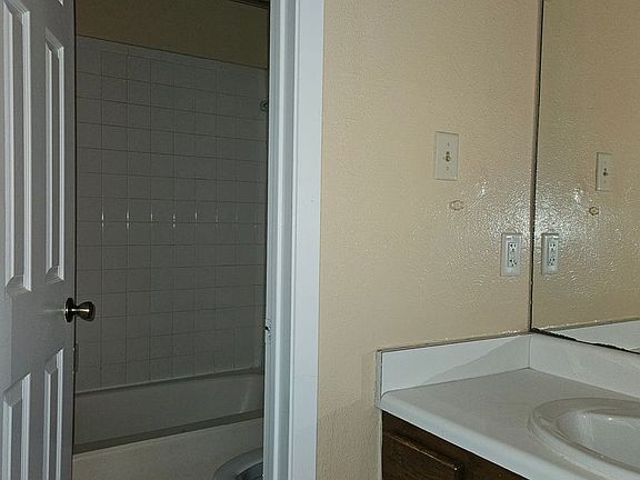 3rd image of 11303 Nicole Cv APT A