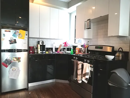 Rented by Uptown Flats LLC | media 19