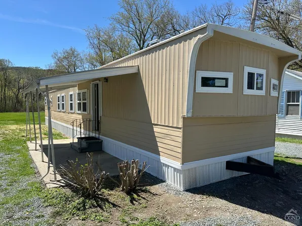 701 Us Route 20, New Lebanon, NY 12125