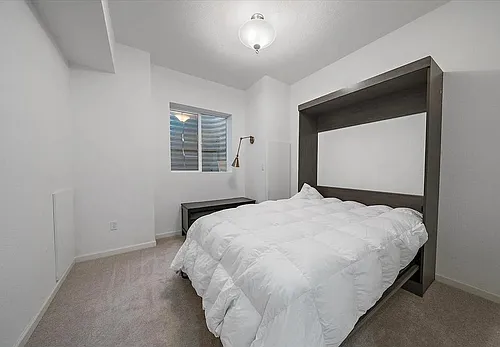 6304 N Genoa Way #2 Photo 1