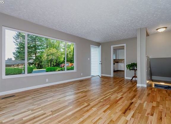 2nd image of 2400 NE 58th St