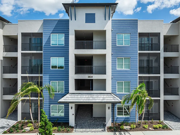 Azalea Park Apartments — Photo 20
