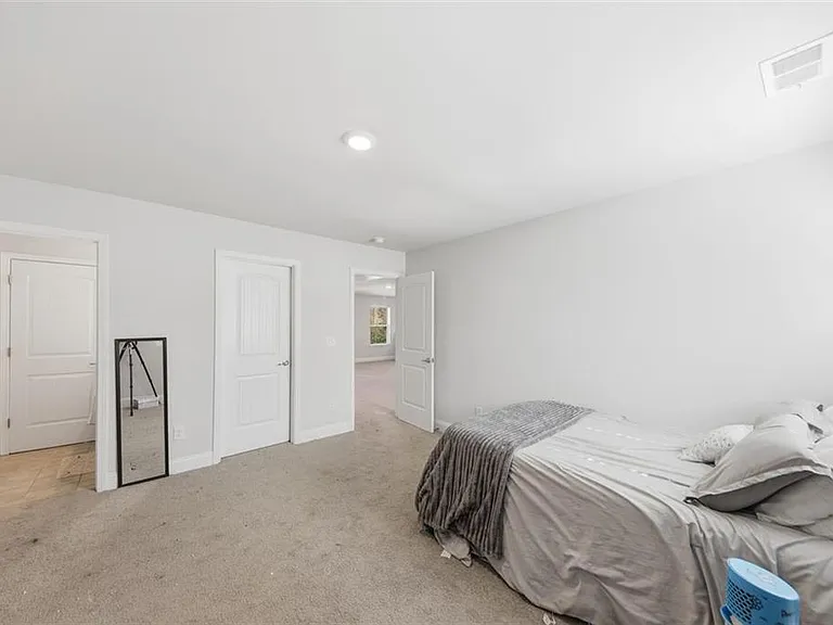 1861 Abbey Rd — Photo 17