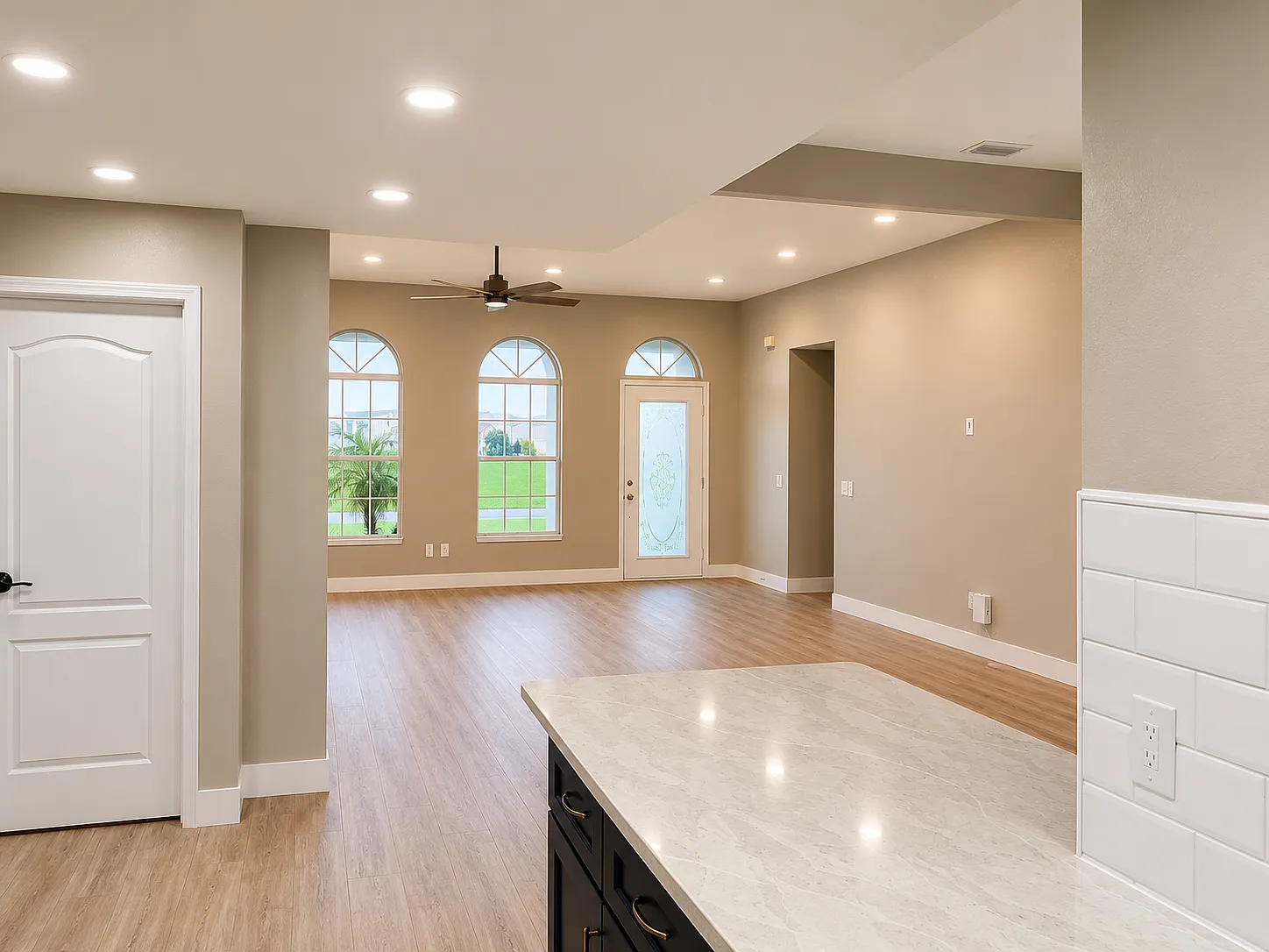 3 bed, 1560 sqft, $3,800 — Photo 4