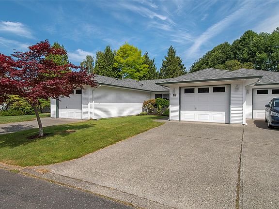 2nd image of 396 Harrogate Rd #18
