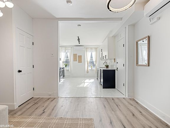 2nd image of 211 1st St APT 2