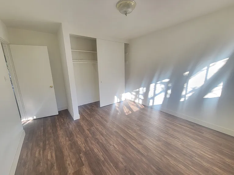 2402 S Shenandoah St #1 — Photo 10