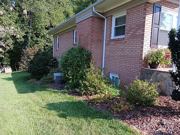 4th image of 309 Rodoret St N