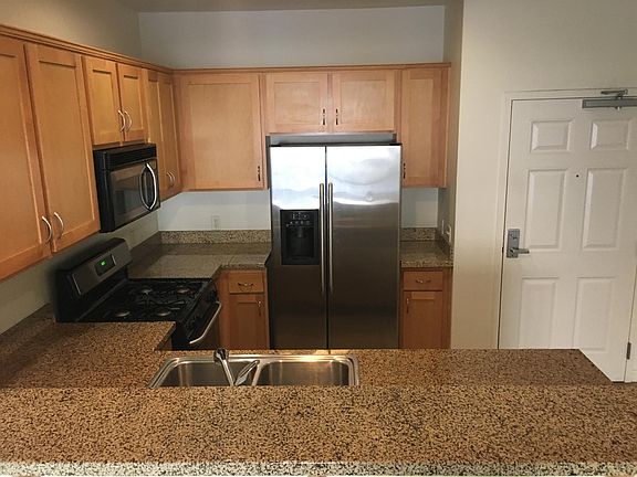 3rd image of 450 J St #507