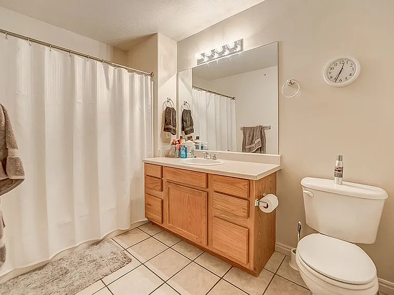 595 N University Ave #222 — Photo 5
