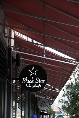 Rented by REAL New York | media 25