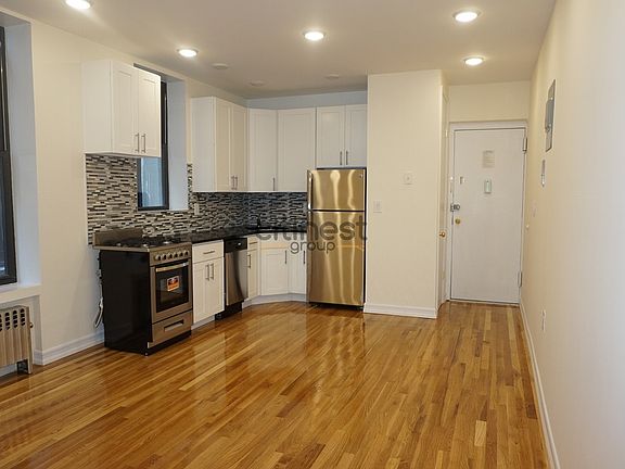 3rd image of 210 Prospect Park W #1B2