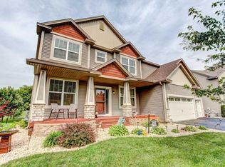 9547 Dunes Ave, Cottage Grove, MN 55016