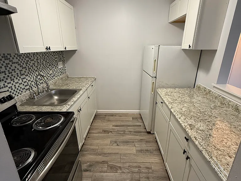 24 Coleman St #2K — Photo 3