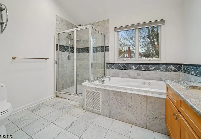17 Grove St — Photo 25