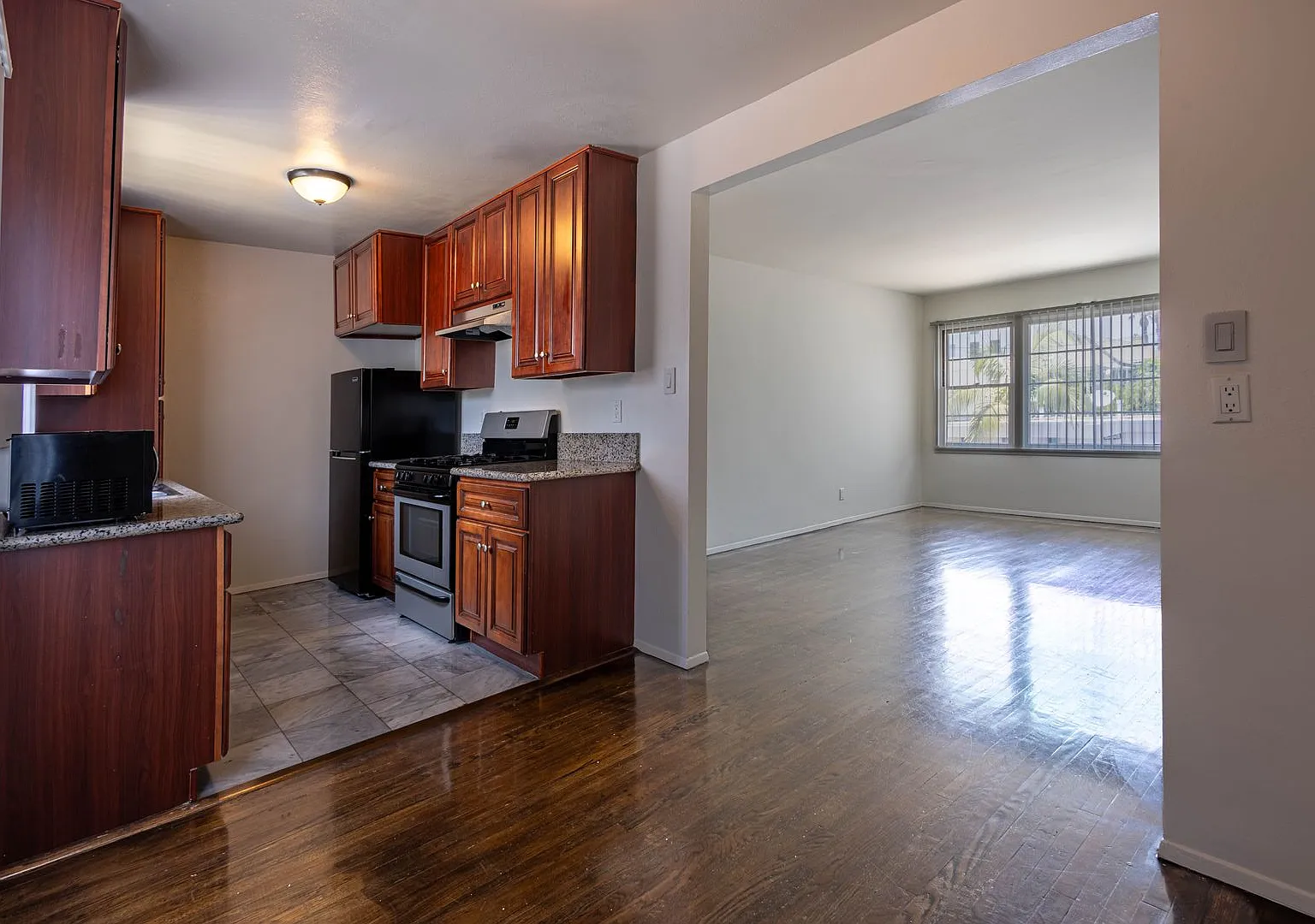 Berkeley 1230 — Photo 1