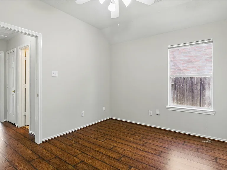 4827 Claymill Ct — Photo 25