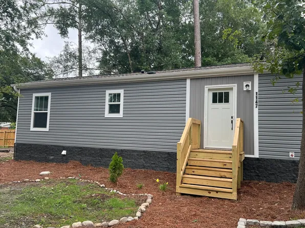 1147 French Rd, Wilmington, NC 28403