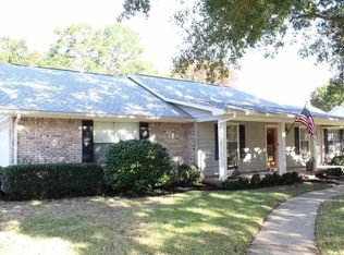 2760 Semoran Cir, Pensacola, FL 32503
