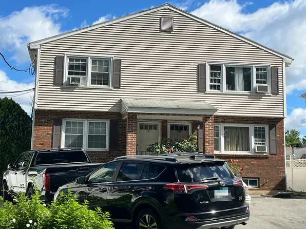 98 McMullen Ave, Stamford, CT 06902