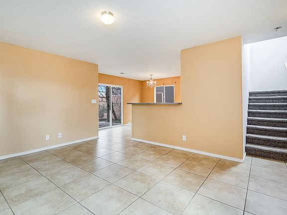 3rd image of 72 Calle Agua Clara