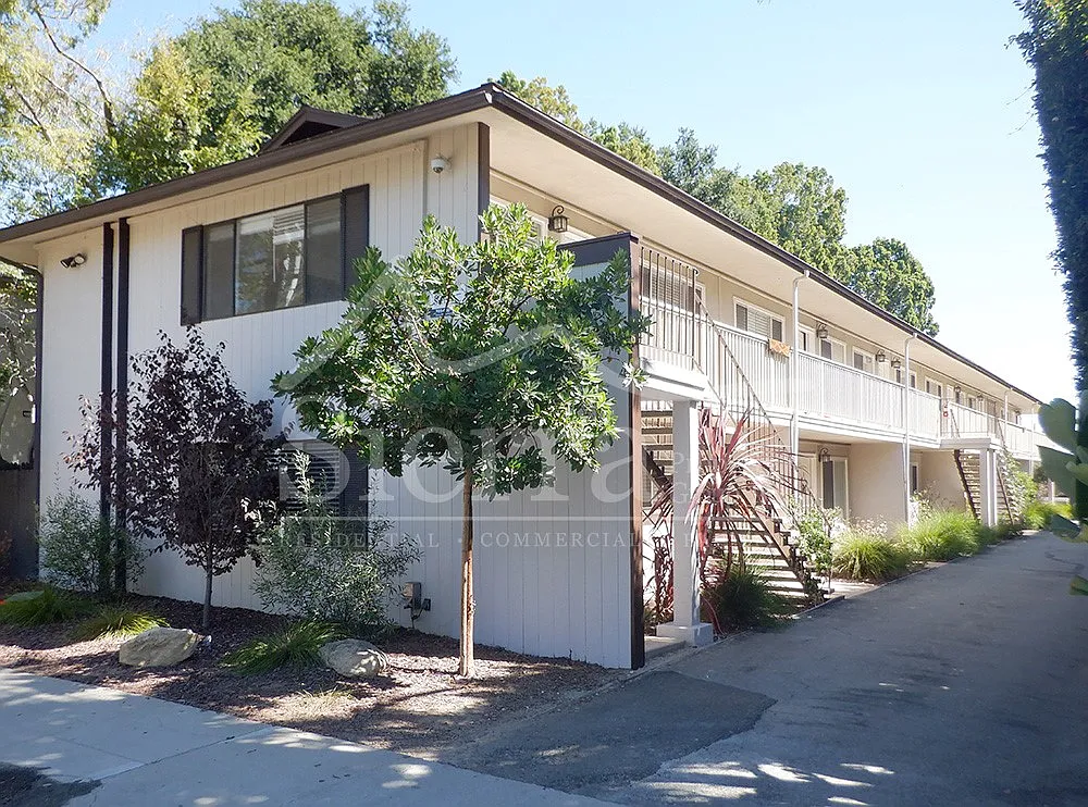 Unit 3 — Photo 1